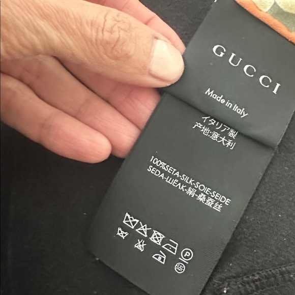 Gucci Orange and Cream Floral Scarf - Picture 3 of 3